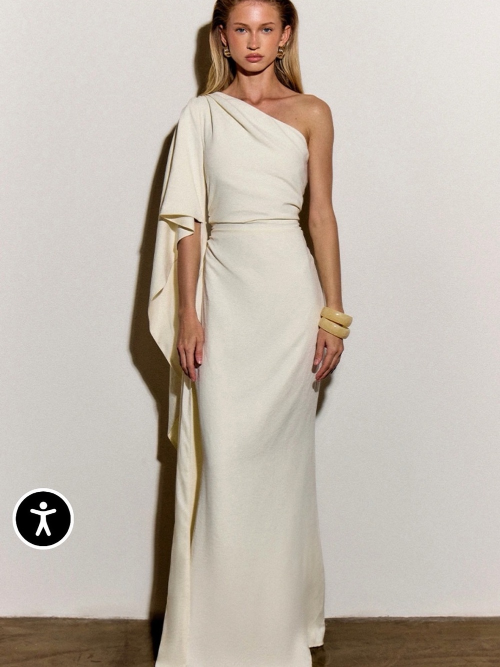 PrettyLittleThing OYSTER TEXTURED SATIN SLEEVE MAXI DRESS. Size 6. Worn once.